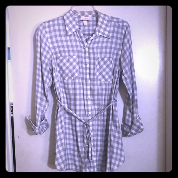 Isabel Maternity Button Up Top - Picture 1 of 3